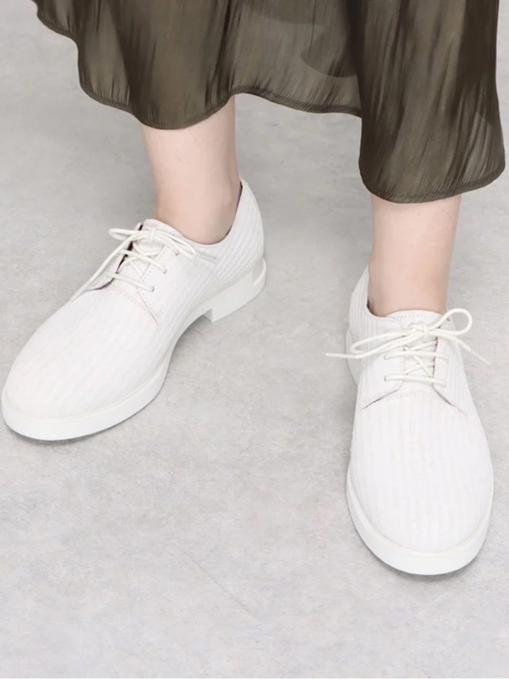 Like New Camper Women's Iman Corduroy Nubuck Derby Shoes